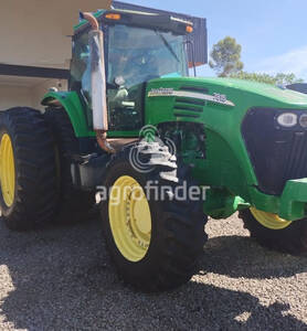 Trator de roda John Deere 7815 - 9805