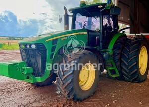 Trator de roda John Deere 8320 R - 11061