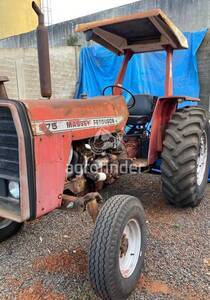 Trator de roda Massey Ferguson 275 - 11599