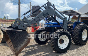 Trator de roda New Holland 7630 - 7833