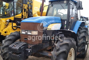 Trator de roda New Holland TM 7010 - 7689