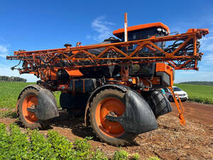 Autopropelido Jacto Uniport 3030