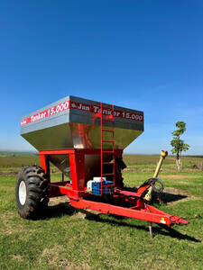 Bazuka / Carreta Graneleira Jan Tanker 15.000