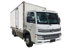 Caminhão E-Delivery 14 6X2 100 Baú Refrigerado
