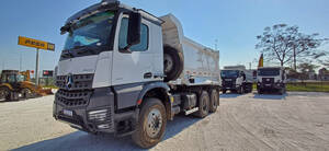 Caminhão Mercedes Benz Arocs 4151 - Caçamba 16M