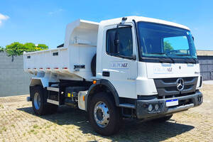 Caminhão Mercedes-Benz Atego 1719 4X2 Caçamba 6M Aizi