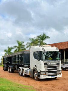Caminhão Scania R 450 / Conjunto Bi-Caçamba Extra