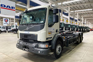 Caminhão Volvo Vmx 290 6X4 24/24 Roll On Roll Off 25T