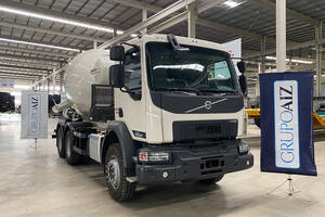 Caminhão Volvo Vmx 290 6X4 Betoneira 8M Liebher