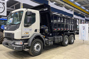 Caminhão Volvo Vmx 290 6X4 Caçamba 16M3 Aizi