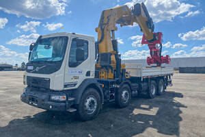 Caminhão Volvo Vmx 360 8X4 Guindaste Canivete 80T