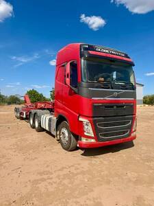 Caminhão Volvo FH 540 GlobeTrotter +CARRETA ROLL ON+PRANCHA+CAÇAMBA+TANQUE 