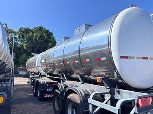 Carreta Ainox Isotérmica Bitren