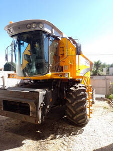 Co Bc 4500 Valtra Com Plataforma 20 Pés