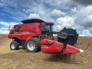 Colheitadeira Caseih 7230 Ano 2017 Com Plataforma