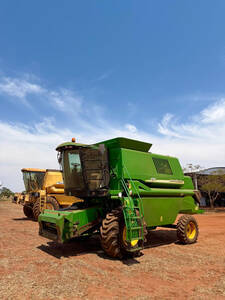 Colheitadeira John Deere 1450