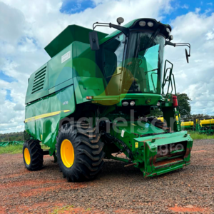 Colheitadeira John Deere 1470