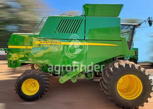 Colheitadeira John Deere 1550 Ano 2003
