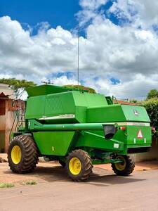 Colheitadeira  John Deere 1550