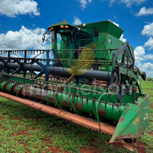 Colheitadeira John Deere 1550