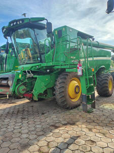 Colheitadeira John Deere S 660