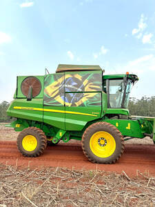 Colheitadeira John Deere S440