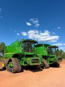 Colheitadeira John Deere S550 (Premium)