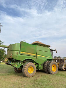 Colheitadeira John Deere S660 Premium