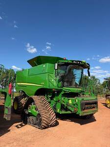 Colheitadeira John Deere S770 (Premium)