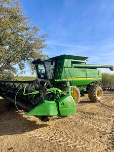 Colheitadeira John Deere Sts 9750