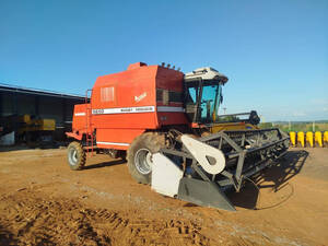 Colheitadeira Massey Ferguson 5650 Advanced