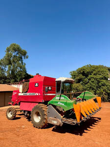 Colheitadeira Massey Ferguson 5650