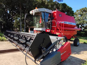 Colheitadeira Massey Ferguson -Mf 32 Sr Hydro. Fab 2014