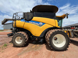 Colheitadeira New Holland Cr 8.90