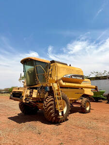 Colheitadeira New Holland Tc 59