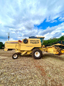 Colheitadeira New Holland Tc 57