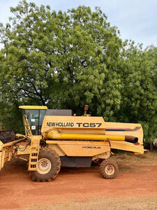 Colheitadeira New Holland Tc 57