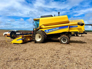 Colheitadeira New Holland Tc 5.90