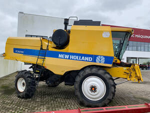 Colheitadeira Tc 5090 New Holland - Ano 2015