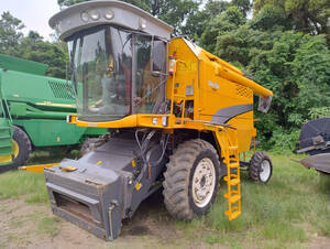 Colheitadeira Valtra - Bc4500. Fab 2011