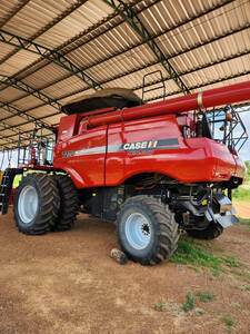 Colheitadeira Axial Flow 7230 C/ Plataforma 3020-35P