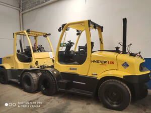 Empilhadeira Hyster 7.5 toneladas H155FT Usada 2011