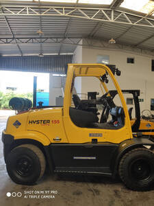 Empilhadeira Hyster 7.5 toneladas H155FT Usada 2011