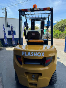 Empilhadeira Plasnox Nova Diesel 2.5T Duplex 3Mts