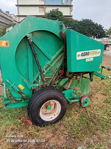 Enfardadeira Agroforn Af120 Usada