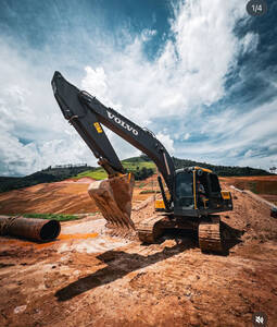 Escavadeira Ec 200D Ano 2022
