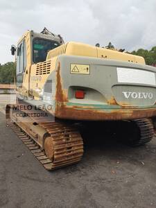 escavadeira volvo modelo ec210 blc ano 2009 unico dono