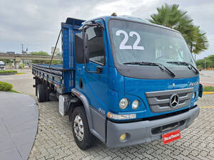 Mercedes Benz Accelo 815 4X2