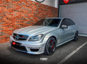 Mercedes-Benz C63 Amg