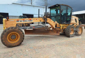 Motoniveladora New Holland Rg140B 2013 10.438Hs 7375609